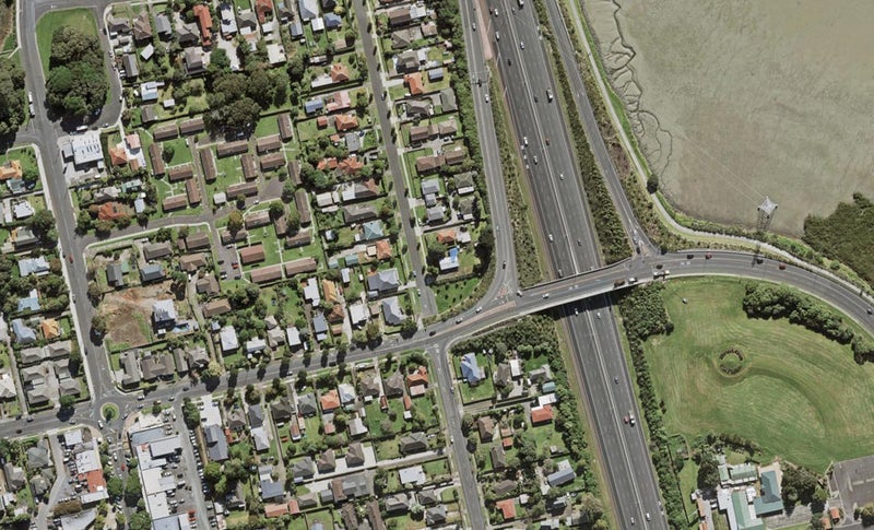 20 Crawford Avenue, Mangere Bridge, Auckland - Carousel 1