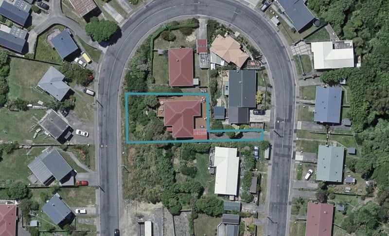 11 Tukanae Street, Strathmore Park, Wellington - Carousel 1