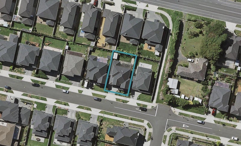29 Castlederg Drive, Flat Bush, Auckland - Carousel 1