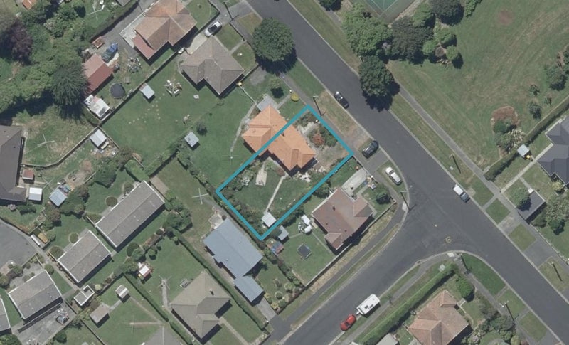 16 Hislop Street, Liberton, Dunedin - Carousel 1