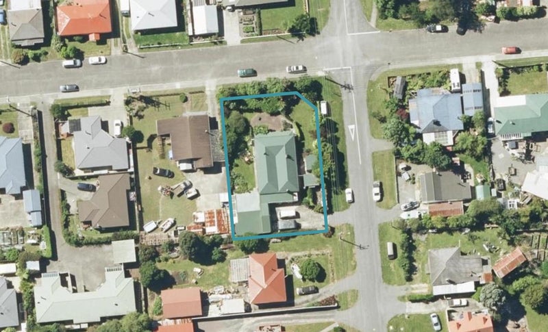 8 Canterbury Street, Picton, Picton - Carousel 1