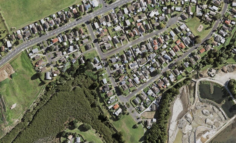 14B Volante Avenue, Wattle Downs, Auckland - Carousel 1