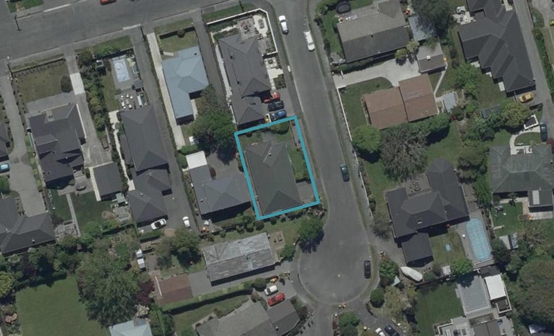 4 Ladbrokes Place, Fendalton, Christchurch - Carousel 1