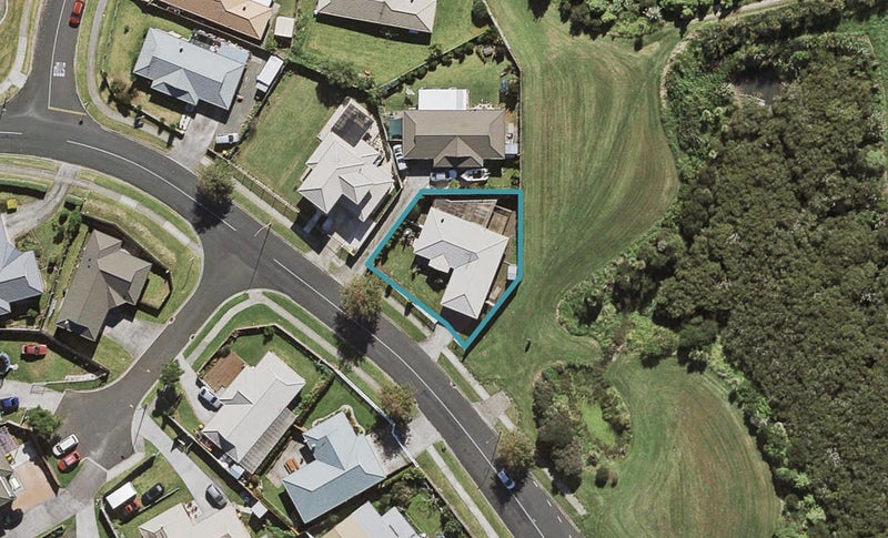 34 Bicknell Road, Favona, Auckland - Carousel 1