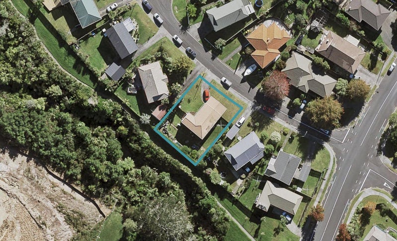 6 Rook Place, Unsworth Heights, Auckland - Carousel 1