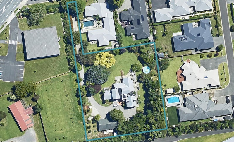 4 Tall Oaks Way, Bethlehem, Tauranga - Carousel 1