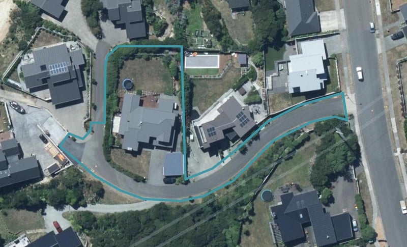 6 Helm Place, Whitby, Porirua - Carousel 1