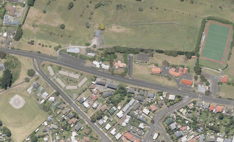 16 York Street, Gonville, Whanganui - Carousel 1
