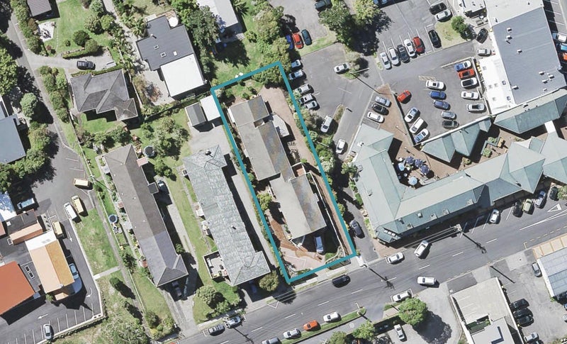 2/3 Hastings Road, Mairangi Bay, Auckland - Carousel 1