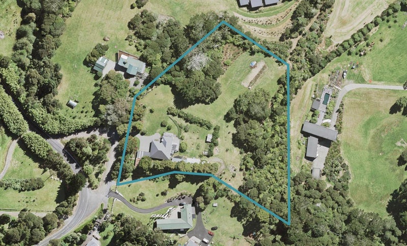 84 Carter Road, Oratia, Auckland - Carousel 1