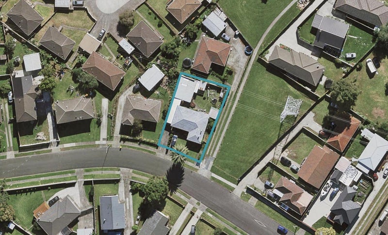 37 Ferguson Street, Mangere East, Auckland - Carousel 1