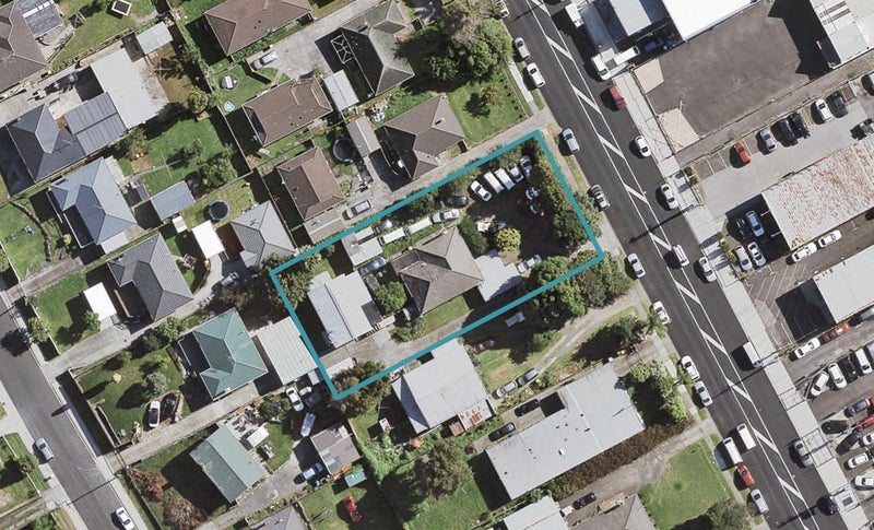 2/305 Great South Road, Manurewa, Auckland - Carousel 1