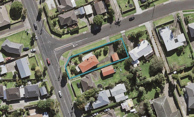 75 Wallace Road, Mangere Bridge, Auckland - Carousel 1