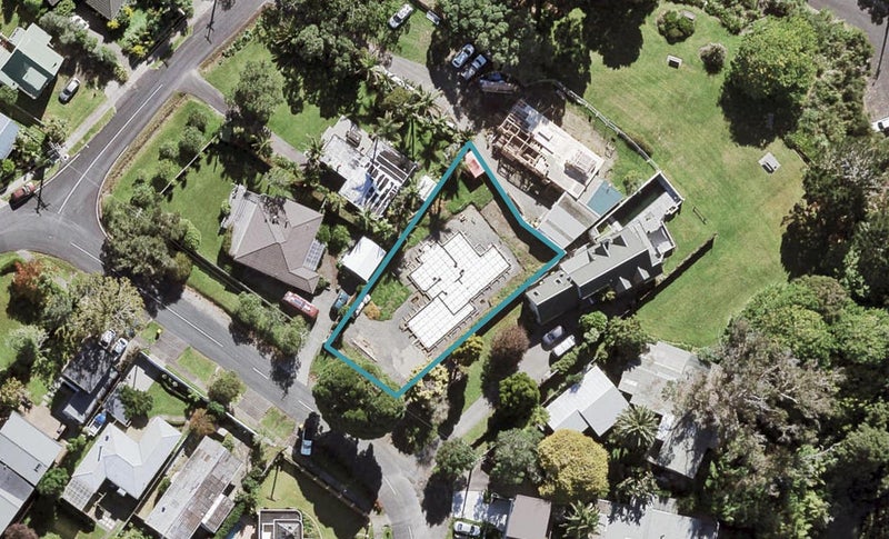 127 Ferry Parade, Herald Island, Auckland - Carousel 1