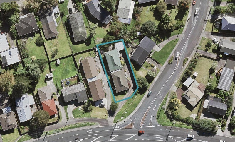 1/361 Wairau Road, Totara Vale, Auckland - Carousel 1