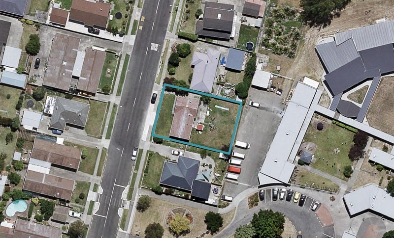11 Freyberg Avenue, Tamatea, Napier - Carousel 1