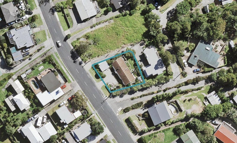 149 Glengarry Road, Glen Eden, Auckland - Carousel 1