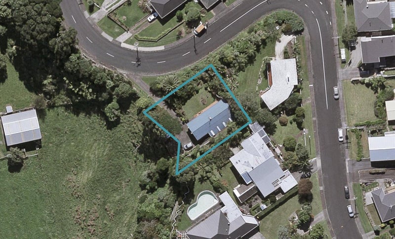 68 Queens Road, Glen Avon, New Plymouth - Carousel 1