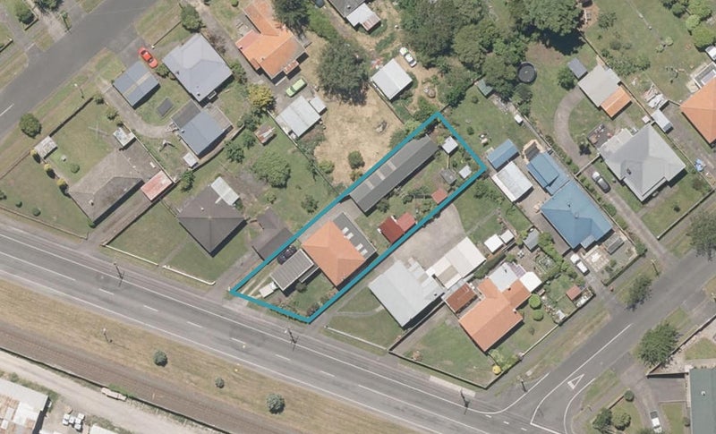 16 Eastown Road, Whanganui East, Whanganui - Carousel 1