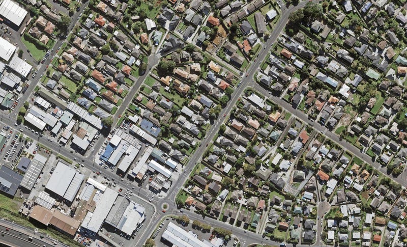 49 Hayr Road, Three Kings, Auckland - Carousel 1