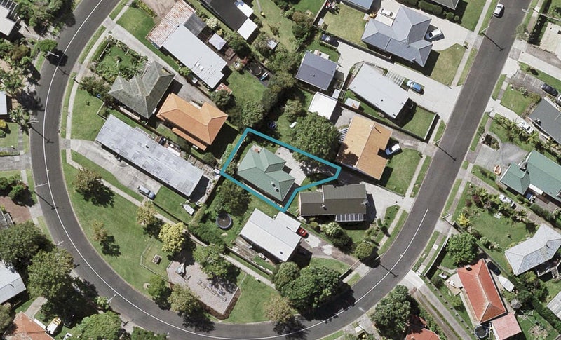 73A Tiraumea Drive, Pakuranga, Auckland - Carousel 1