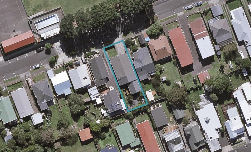 38 Pendarves Street, New Plymouth, New Plymouth - Carousel 1