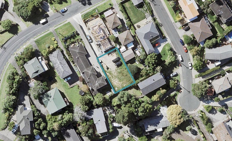 54A Arran Road, Browns Bay, Auckland - Carousel 1