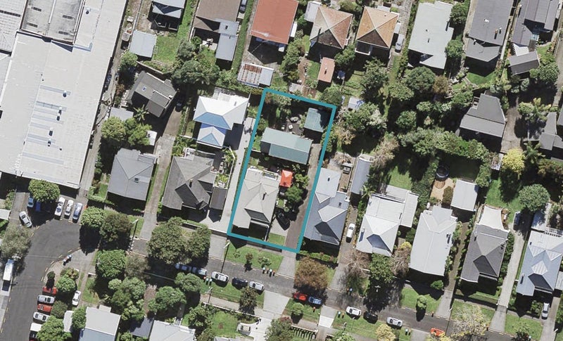 17A Shaw Street, Sandringham, Auckland - Carousel 1