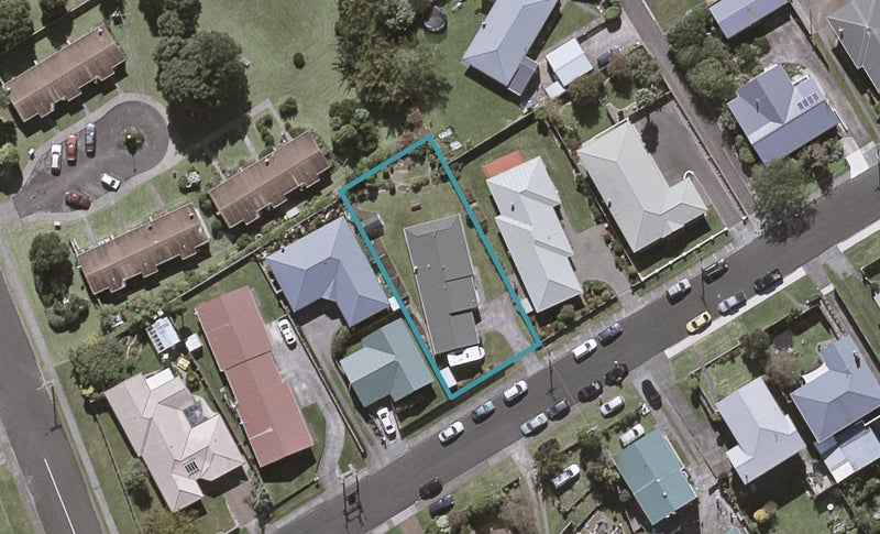 19 Kingsford Street, Bell Block, New Plymouth - Carousel 1