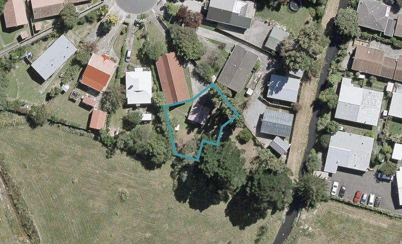 10 Wi Hape Pakau Place, Waiwhetu, Lower Hutt - Carousel 1