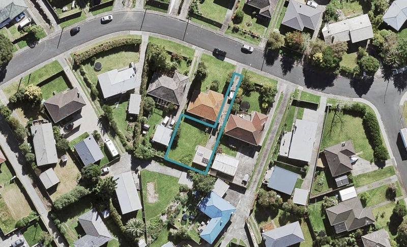 55A Fairclough Road,  Beach Haven, Auckland - Carousel 1