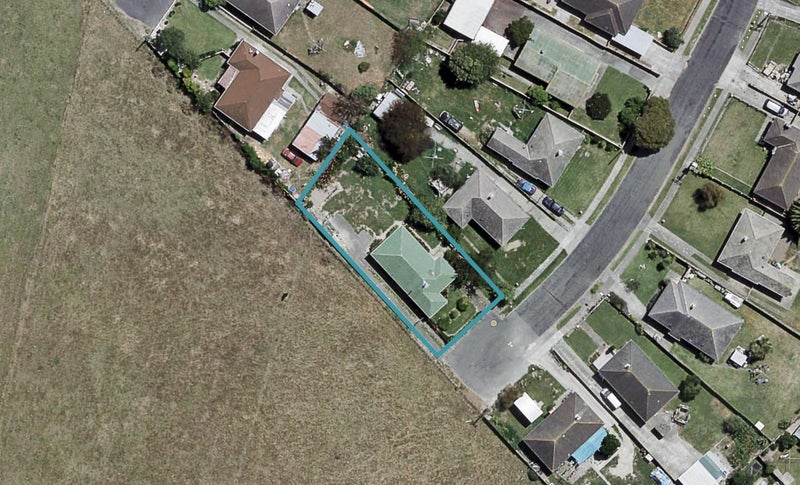 27 Mason Avenue, Maraenui, Napier - Carousel 1