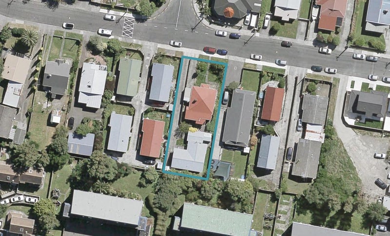 2/7 Randwick Crescent, Moera, Lower Hutt - Carousel 1