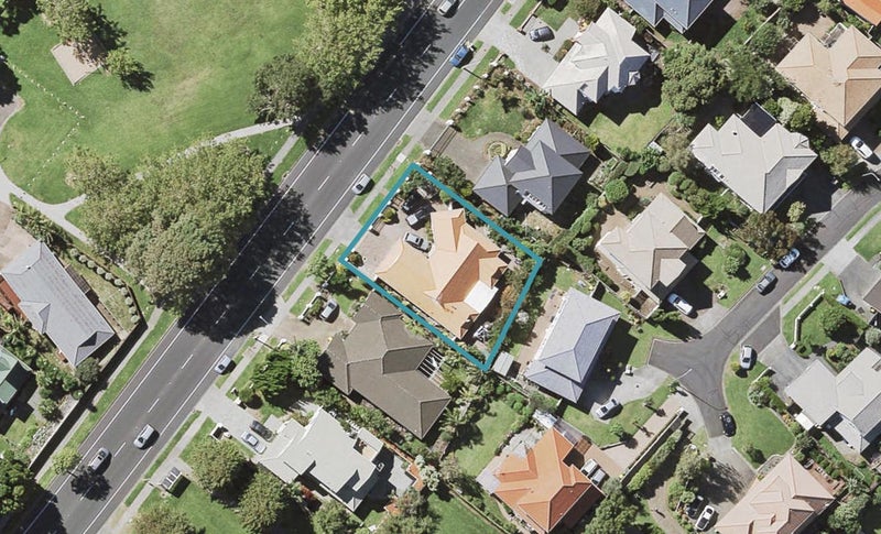 32 Whitford Road, Botany Downs, Auckland - Carousel 1