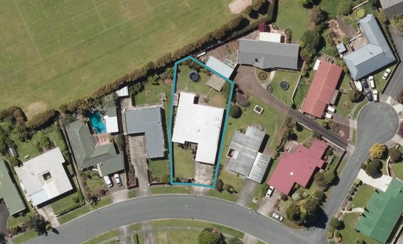 19 Carlton Crescent, Kamo, Whangarei - Carousel 1