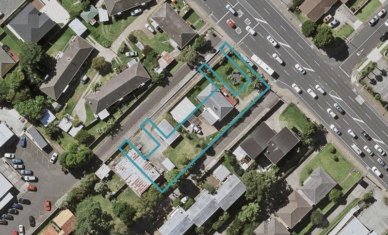 12/54 Taharoto Road, Takapuna, Auckland - Carousel 1