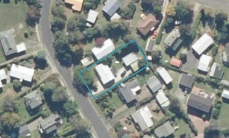 8 Susan Lane, Kinloch, Taupō - Carousel 1