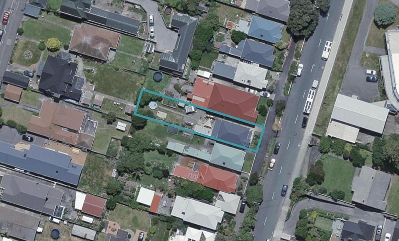 172 Clyde Street, Island Bay, Wellington - Carousel 1