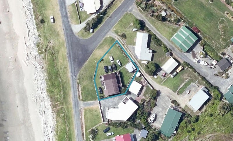 206 Newcastle Street, MAHIA, NUHAKA - Carousel 1