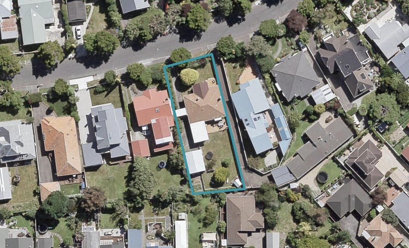 48 Totara Crescent, Woburn, Lower Hutt - Carousel 1