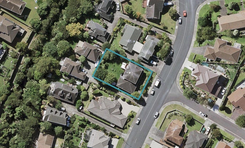 28 Centorian Drive, Windsor Park, Auckland - Carousel 1