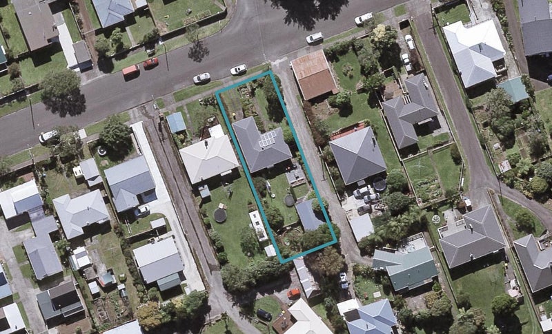26 Cowling Road, Hurdon, New Plymouth - Carousel 1