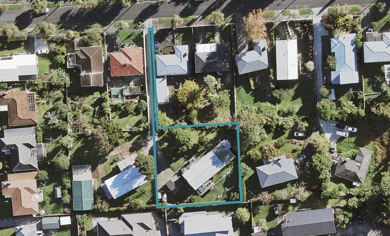 9 Peter Buck Road, New Windsor, Auckland - Carousel 1