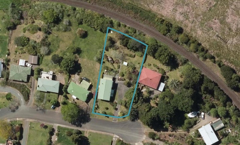 36 Mcinnes Avenue, Kamo, Whangarei - Carousel 1