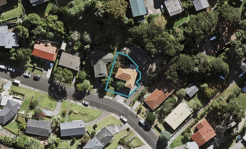 67 Ayton Drive, Totara Vale, Auckland - Carousel 1