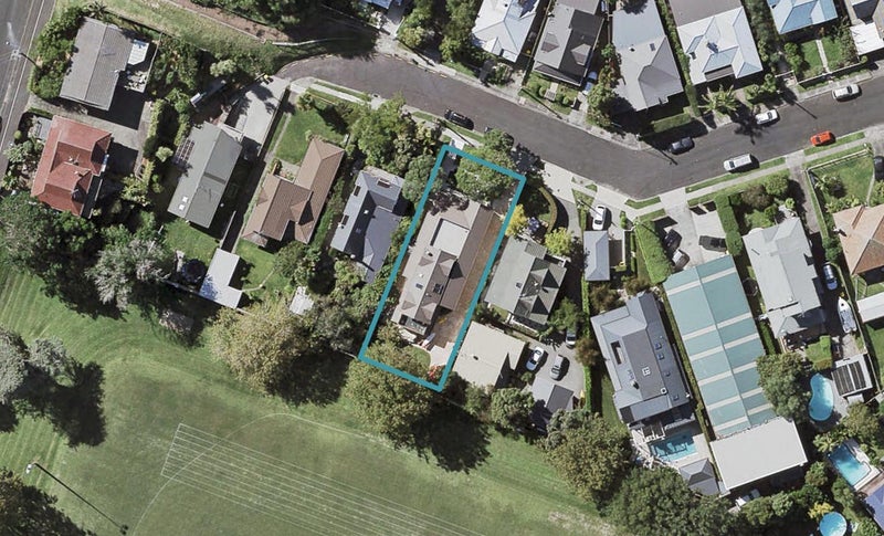13 Beaconsfield Street, Devonport, Auckland - Carousel 1