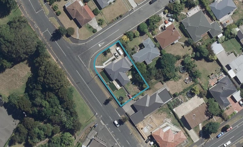 6 Mitcham Avenue, Forest Lake, Hamilton - Carousel 1