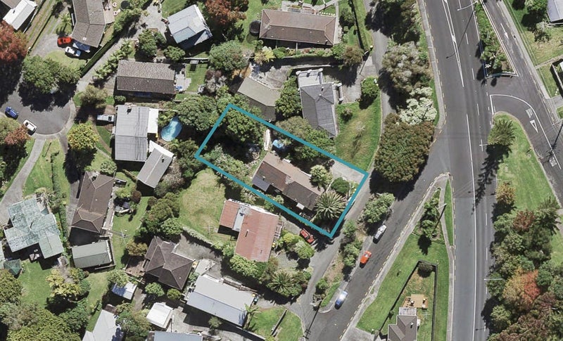 2/394 Glenfield Road, Glenfield, Auckland - Carousel 1