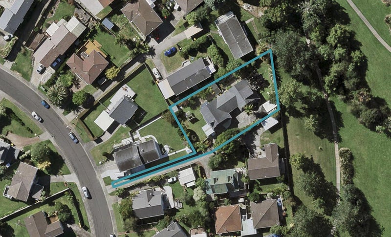 1/9 Tetrarch Place, Tōtara Vale, Auckland - Carousel 1