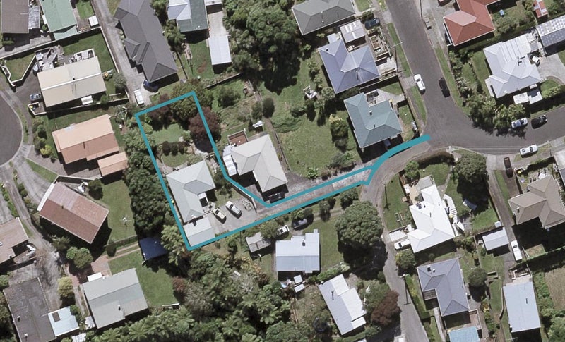 13B York Crescent, Westown, New Plymouth - Carousel 1